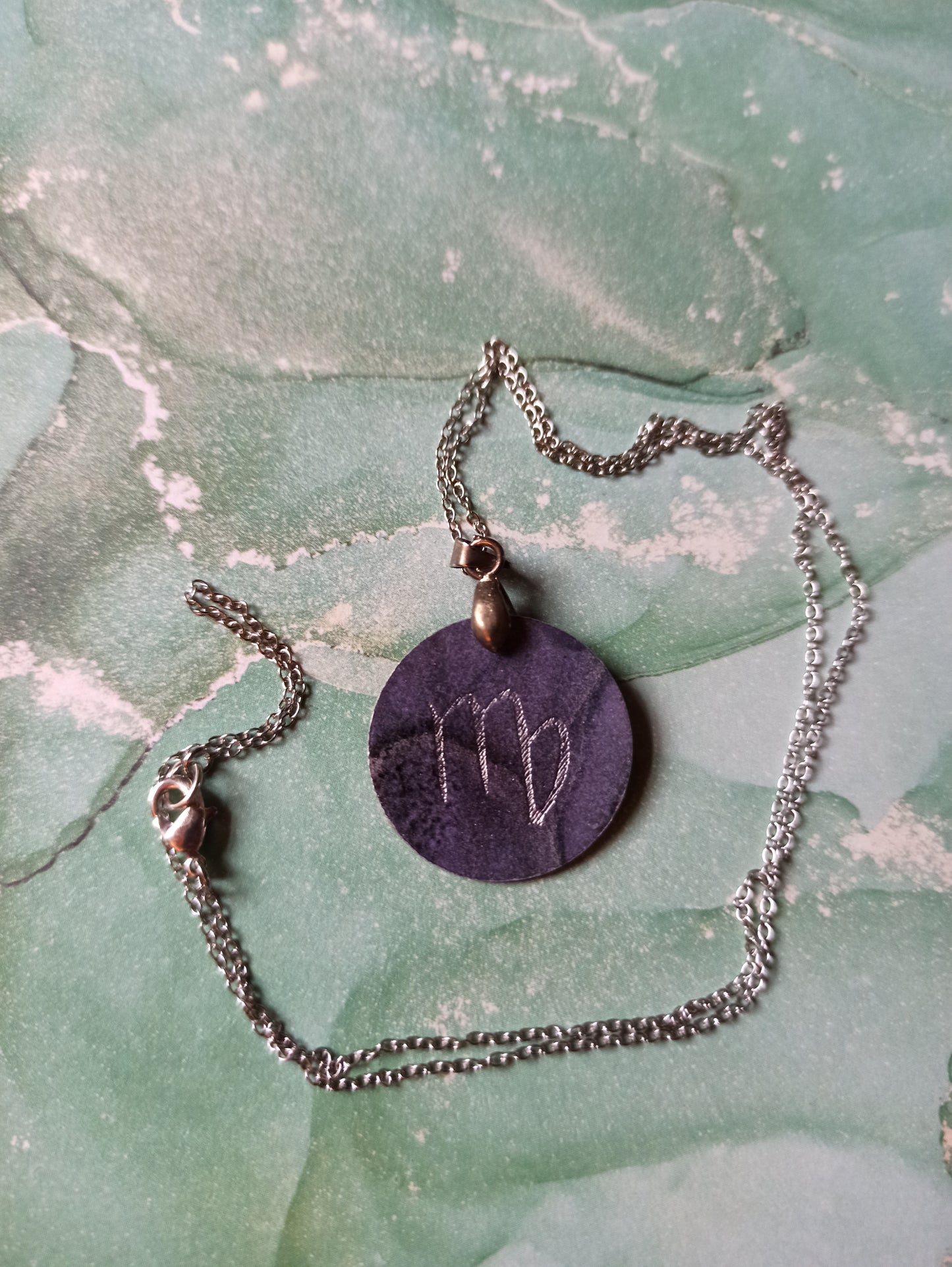 Astrid - Pendentif Signe Astrologique - Vierge